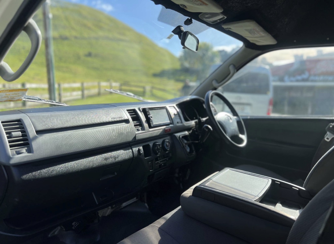 2007 Toyota Hiace High Roof Campervan — additional photo