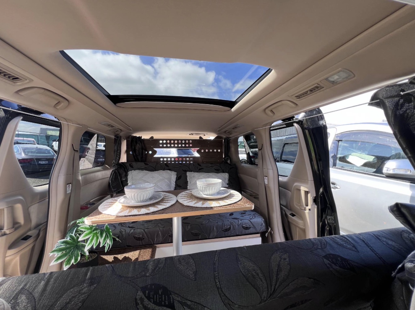 2008 Toyota Alphard Campervan — additional photo