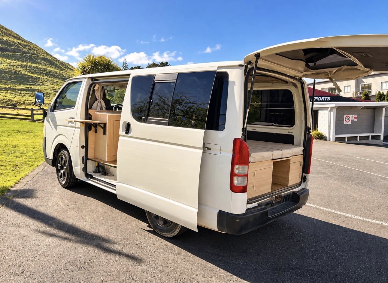 2006 Toyota Hiace Campervan – New Conversion campervan sold in Auckland