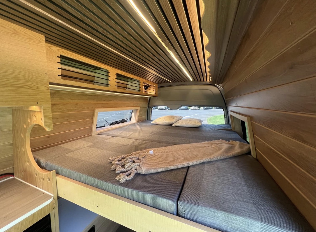2006 Toyota Hiace Jumbo High Roof Campervan — additional photo